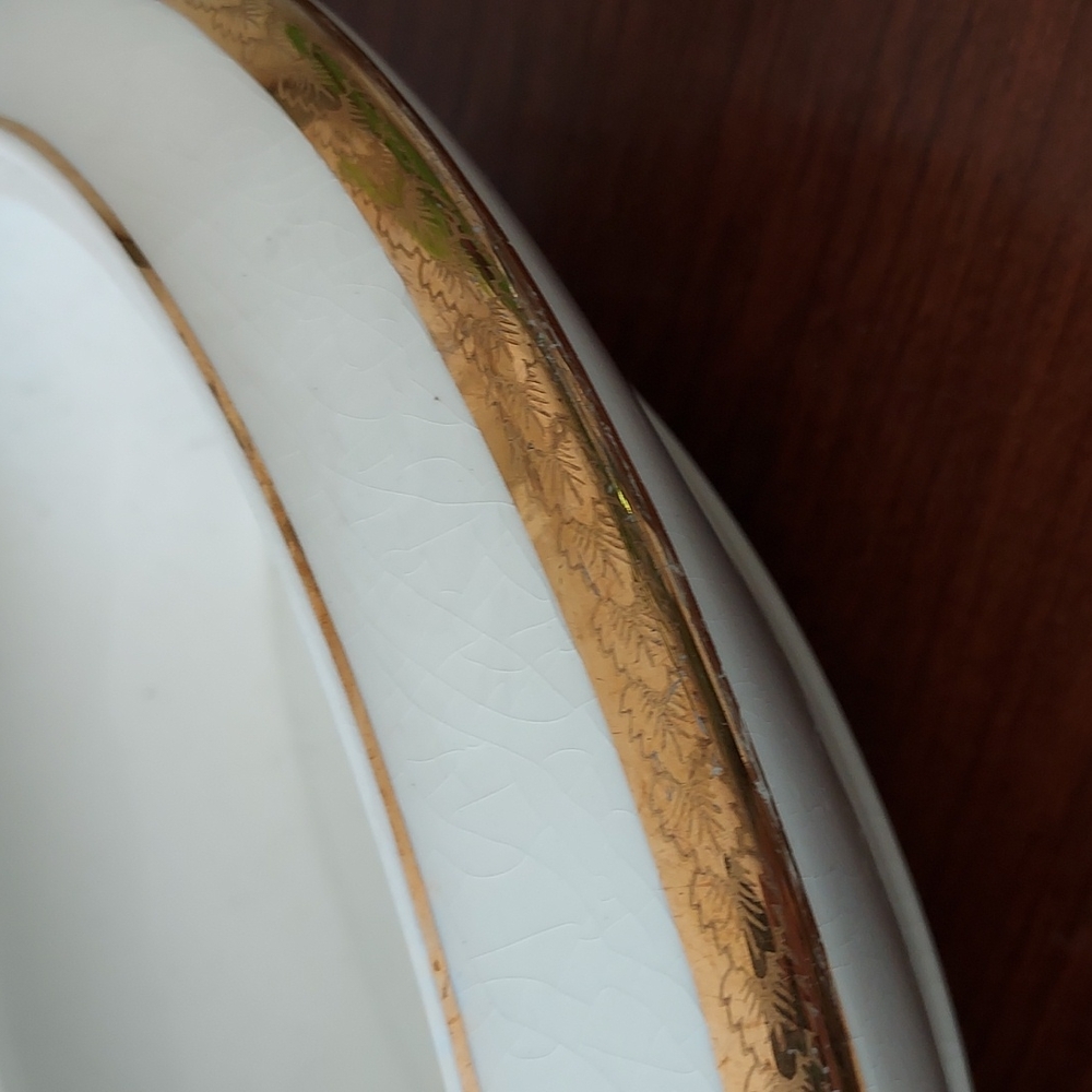 Saxon China 18k gold 6090g covered dish Vintage ivory gold leaf 🌿 trim cira1915 - Picture 9 of 16